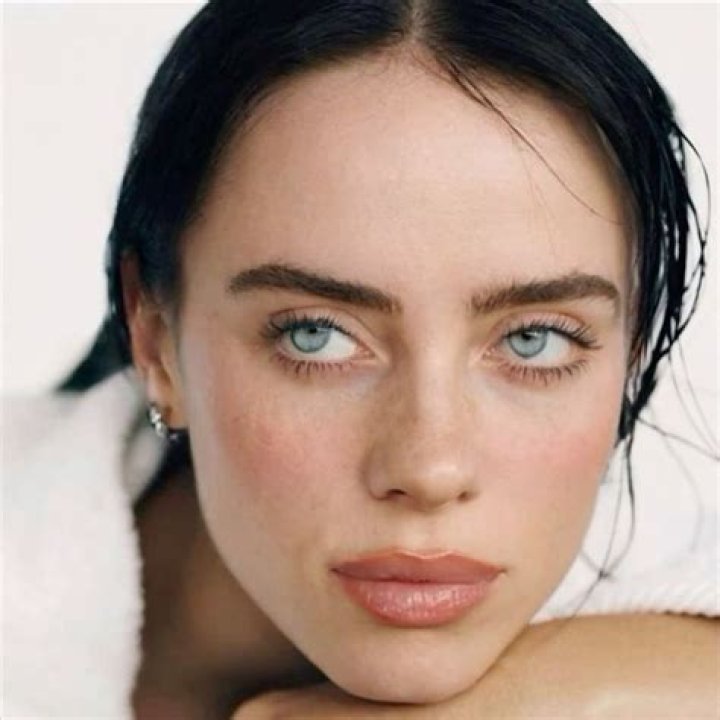 Billie Eilish - Celebrity