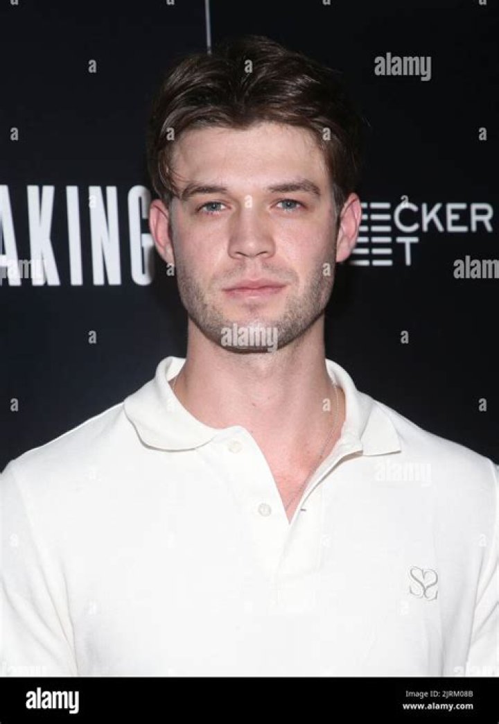 Colin Ford Bio, Wiki, Height, Age, Dating, Girlfriend, Gay