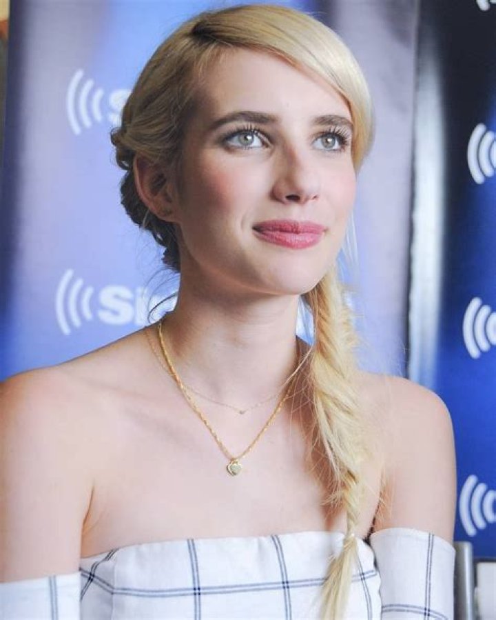 Emma Roberts - Celebrity