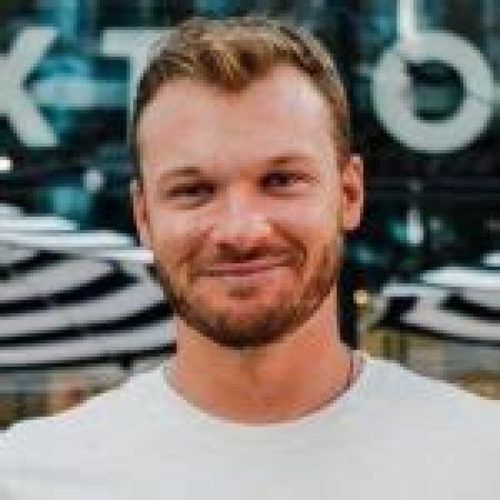 Ian Happ Wiki; Girlfriend, Family, Net Worth, Age & Facts, Podcast, Contract, Salary