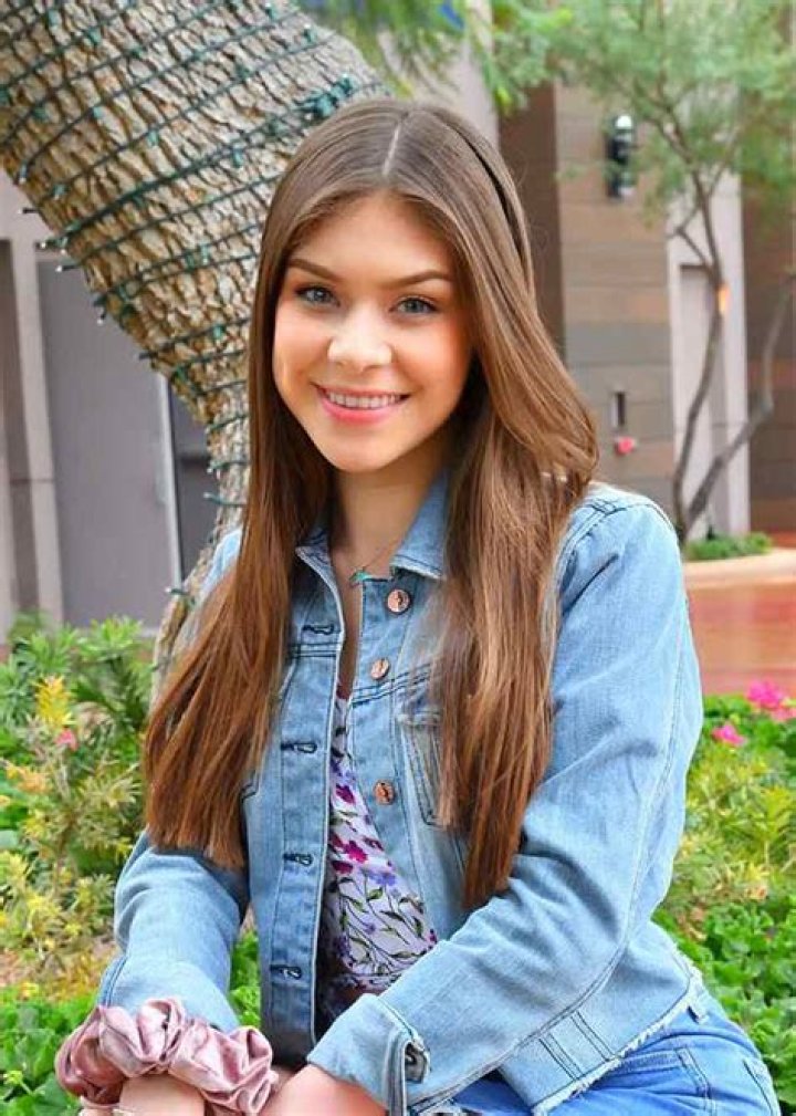 Kathaleen Hanna Wiki, Bio, Age, Height, Boyfriend, Instagram, Movies and TV shows, Net Worth