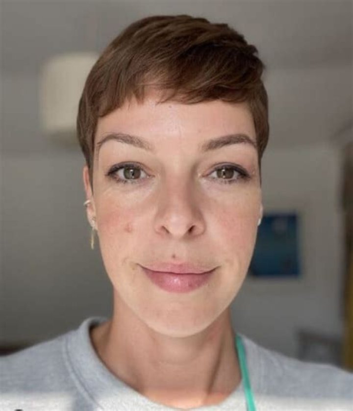 Pollyanna McIntosh Height, Weight, Age, Measurements, Net Worth, Facts