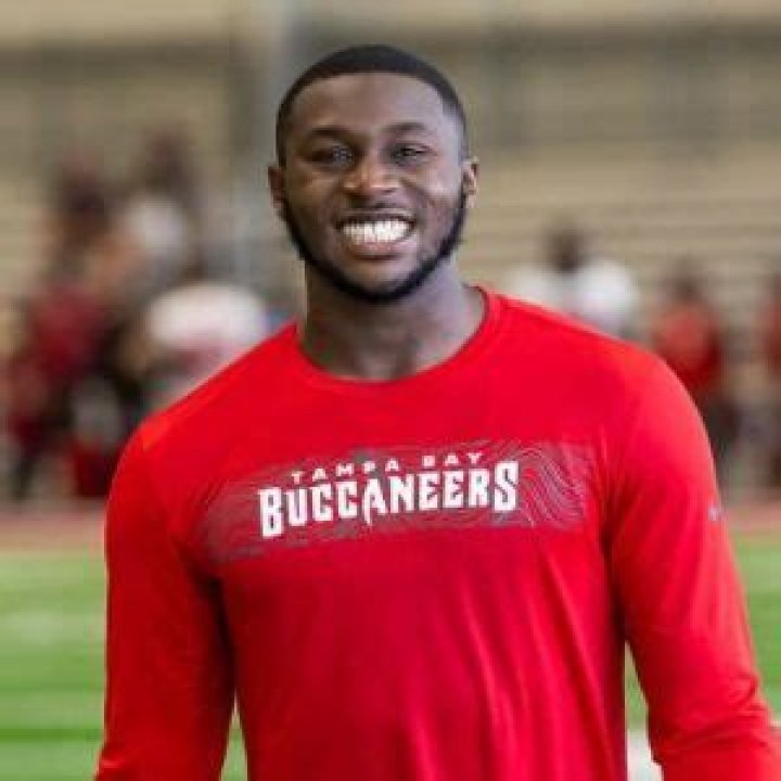 Who Is Jamel Dean’s Girlfriend? His Family, College & Net Worth