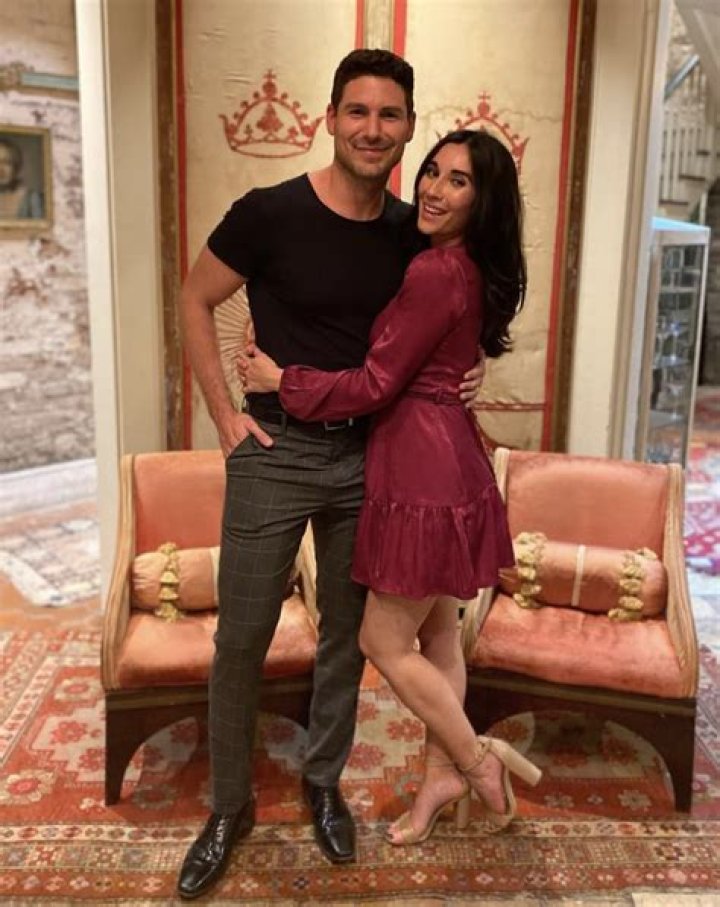 Who Is WSVN Lorena Estrada Husband? Her Family Life Details